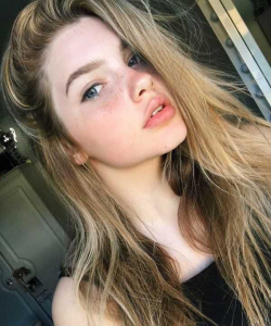 Uplatz profile picture of Anika Parker